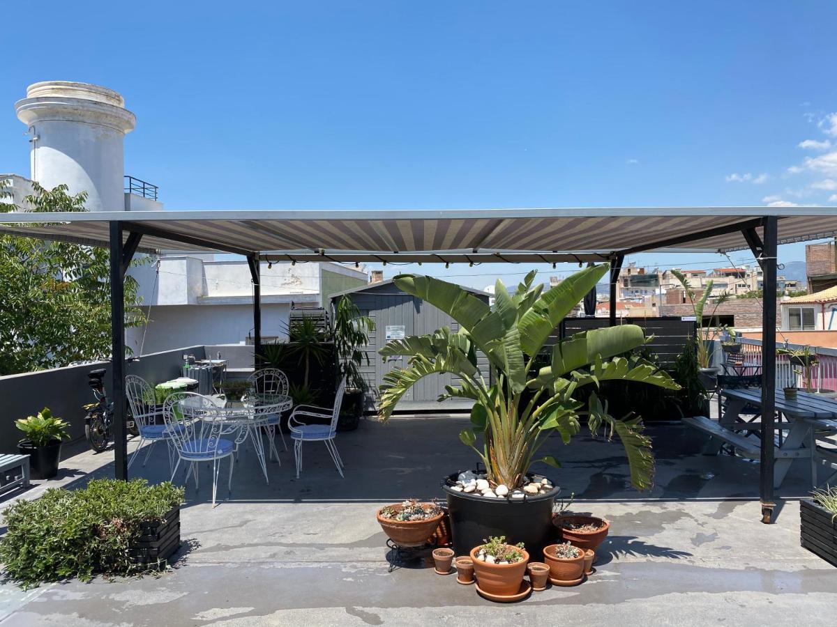 Monastiraki #Wallsfree Citycenter- Unspoiled Athens Apartments Екстериор снимка
