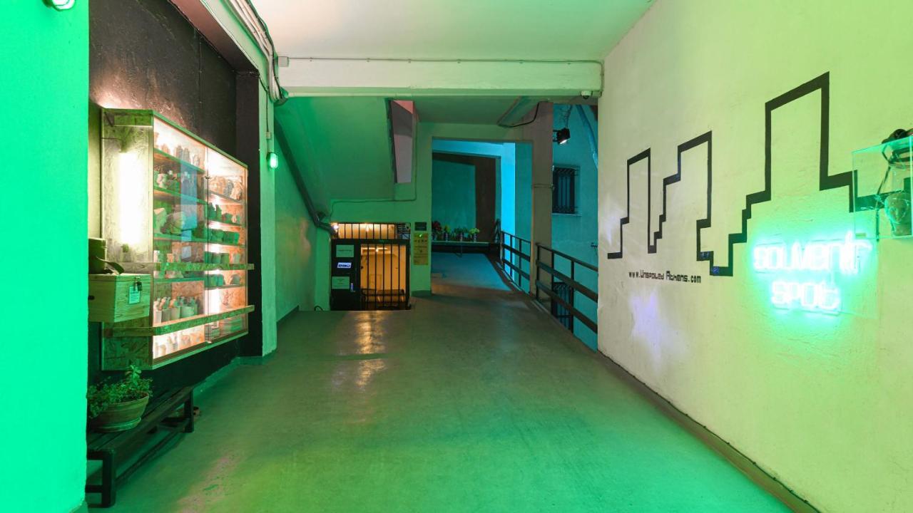 Monastiraki #Wallsfree Citycenter- Unspoiled Athens Apartments Екстериор снимка