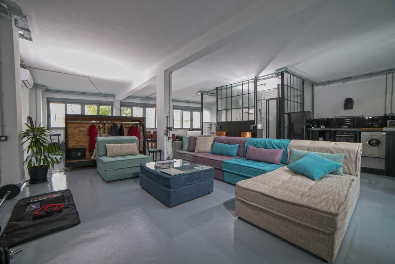 Monastiraki #Wallsfree Citycenter- Unspoiled Athens Apartments Екстериор снимка