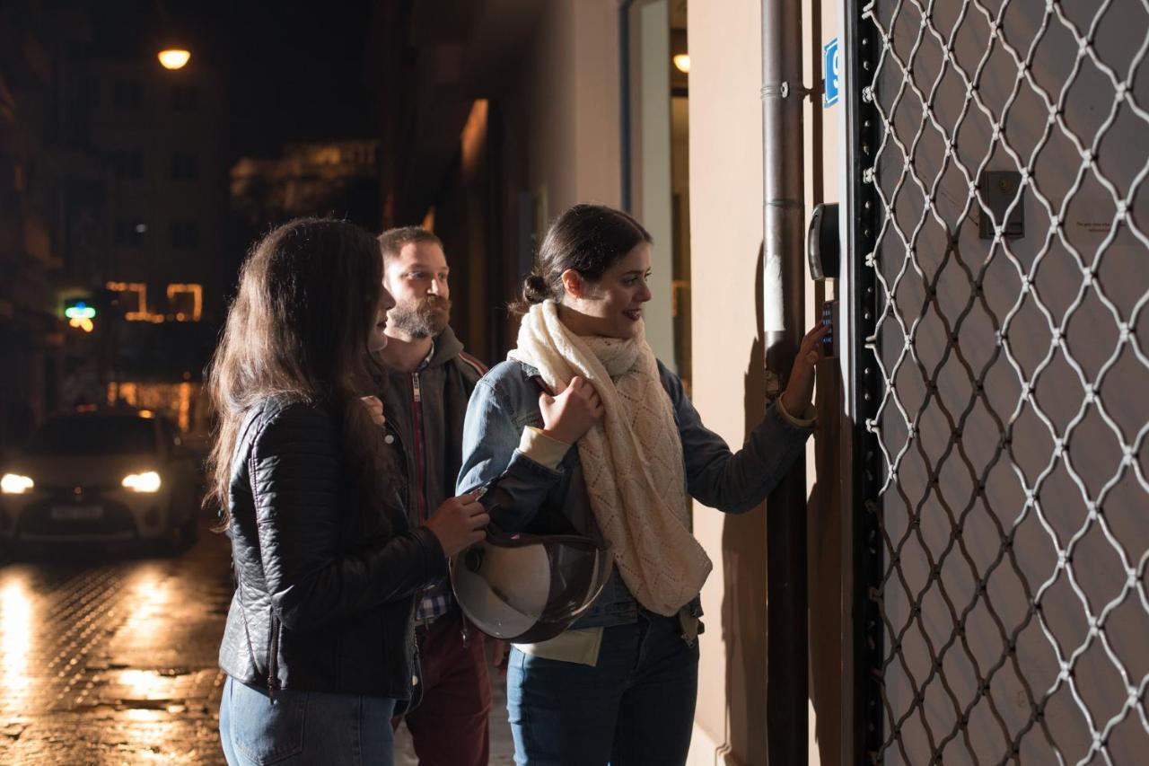 Monastiraki #Wallsfree Citycenter- Unspoiled Athens Apartments Екстериор снимка